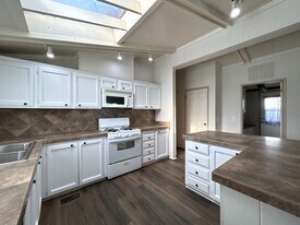 35249 Bandana Rd in Thousand Palms, CA - Building Photo