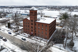 Powers Park Lofts in Troy, NY - Foto de edificio - Building Photo