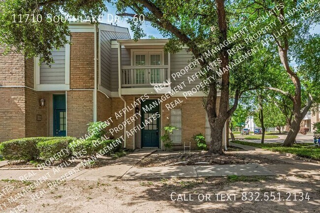 property at 11710 Southlake Dr