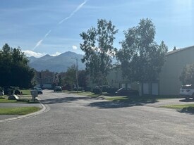 5703 Jennifer Cir in Anchorage, AK - Building Photo