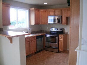 5170 Barger Dr in Eugene, OR - Building Photo - Building Photo