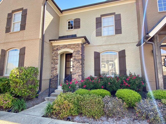 property at 2495 Old Taylor Rd