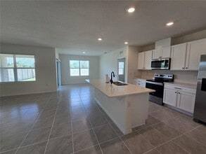 5002 Foxglove Cir in Lakeland, FL - Building Photo - Building Photo
