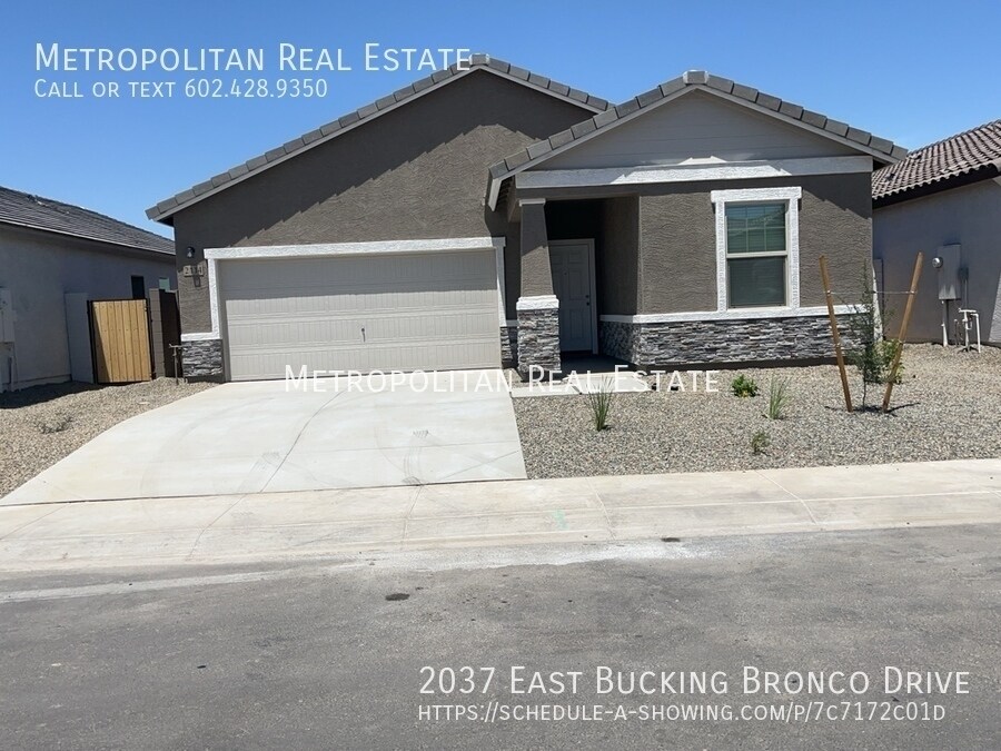 2037 Bucking Bronco Dr in Queen Creek, AZ - Building Photo