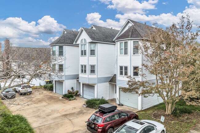 803-814 Baltic Walk in Virginia Beach, VA - Building Photo - Building Photo