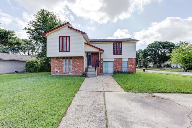 property at 15902 Timber Valley Dr
