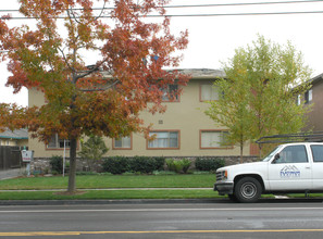 Casa Bonita in Santa Clara, CA - Building Photo - Building Photo