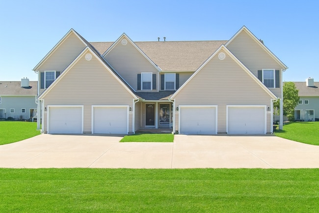 property at 511 N Foxridge Dr