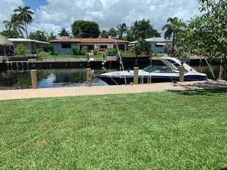 property at 621 SE 5th Ave