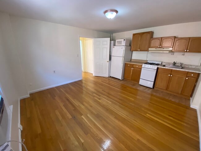 93 Prospect St, Unit 1