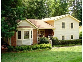 278 Arbour Run in Suwanee, GA - Building Photo