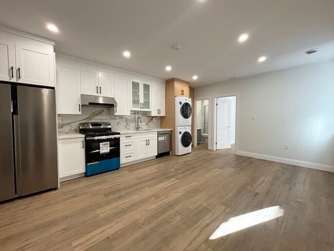 property at 6 Caithness St E