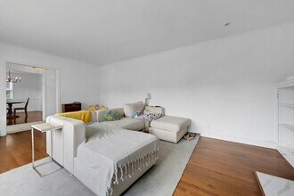 87 Stebbins Ave in Eastchester, NY - Building Photo - Building Photo