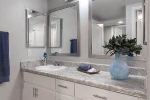 Port Royale in Sierra Vista, AZ - Building Photo