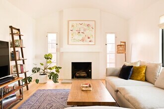 1615 S Crescent Heights Blvd in Los Angeles, CA - Building Photo - Building Photo