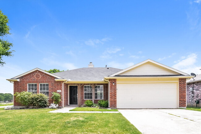 property at 1401 Buckingham Dr