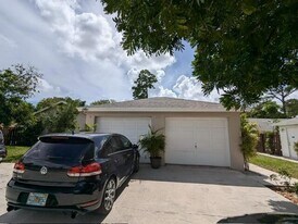 1157 Hyacinth Pl in Wellington, FL - Building Photo