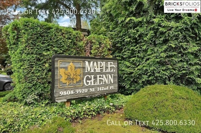 9912 NE 142nd Pl in Kirkland, WA - Foto de edificio - Building Photo