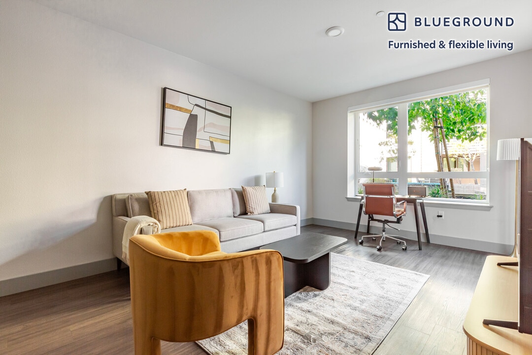 1800 Lacassie Ave in Walnut Creek, CA - Building Photo