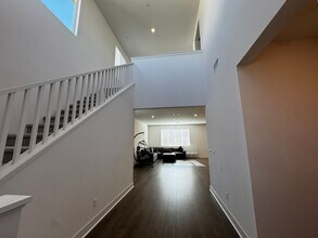 33025 Goldie Ct in Winchester, CA - Building Photo - Building Photo