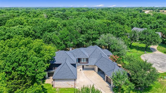 property at 2910 Wellington Dr