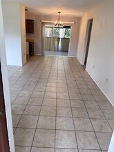 5321 Foxwood Dr in Sarasota, FL - Foto de edificio - Building Photo