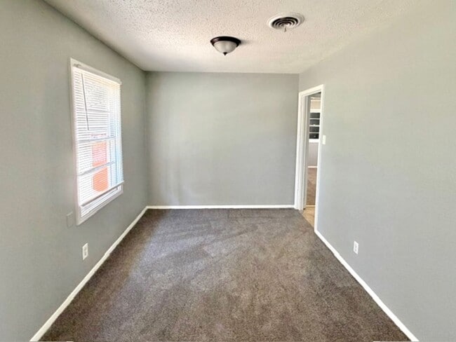 3203 Aden St in Memphis, TN - Foto de edificio - Building Photo