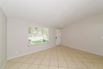 5111 22nd St Ct E in Bradenton, FL - Building Photo - Building Photo