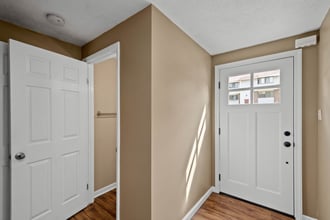 645 Deer Watch Rd in Bridgeville, PA - Building Photo - Building Photo