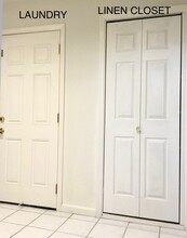 82 Nawiliwili St-Unit -Cottage in Honolulu, HI - Building Photo - Building Photo