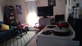 94 Loomis St, Unit 94 LOOMIS in Burlington, VT - Building Photo