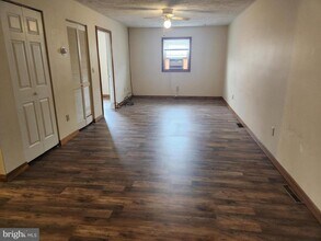 124 Chestnut St in Kingwood, WV - Building Photo - Building Photo