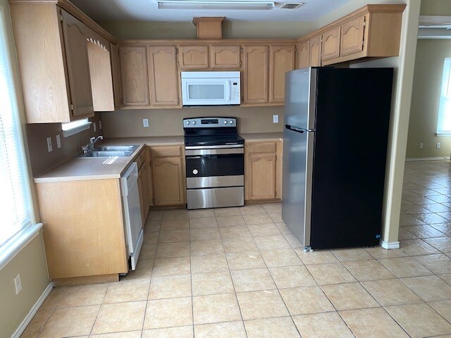 2601 Cervantes Ave, Unit 1 in Edinburg, TX - Building Photo