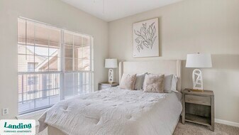 11144 Fuqua St, Unit 537 in Houston, TX - Building Photo