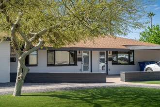 Hubbell in Phoenix, AZ - Building Photo - Building Photo