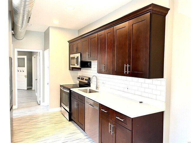 5011 Devonshire Ave, Unit B in St. Louis, MO - Building Photo - Building Photo
