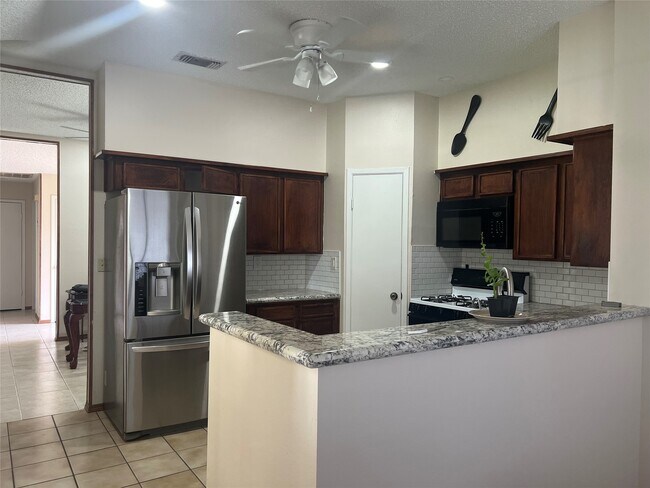 10907 Spring Harvest Dr in Houston, TX - Building Photo - Building Photo