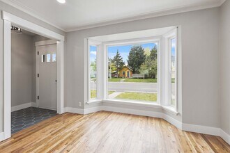 345 W 17th St in Idaho Falls, ID - Building Photo - Building Photo