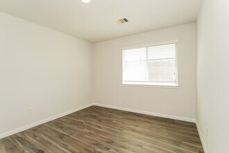 5558 Latta Plantation Dr in Katy, TX - Building Photo - Building Photo