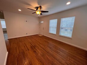 8608 Forest Hills Blvd in Dallas, TX - Building Photo - Building Photo