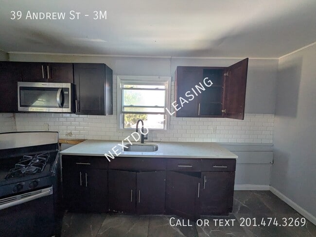 property at 39 Andrew St