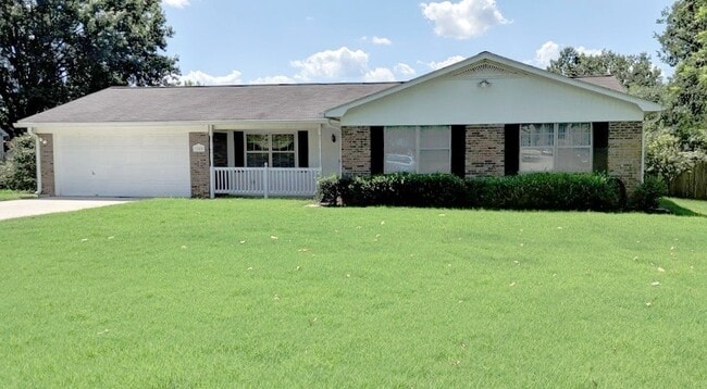 property at 1200 Maebeth Cir SE