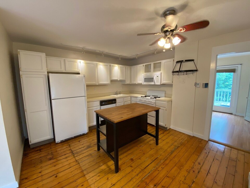 72 Mechanic St in New Haven, CT - Building Photo
