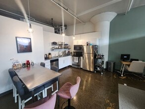 500 Robert St N in St. Paul, MN - Building Photo - Building Photo