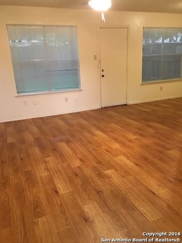 6303 Worchester Knoll in San Antonio, TX - Building Photo - Building Photo
