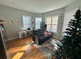 1619 Tremont St, Unit 1 in Boston, MA - Building Photo