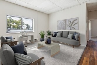 Brittany Apartments in Pittsburgh, PA - Building Photo - Building Photo