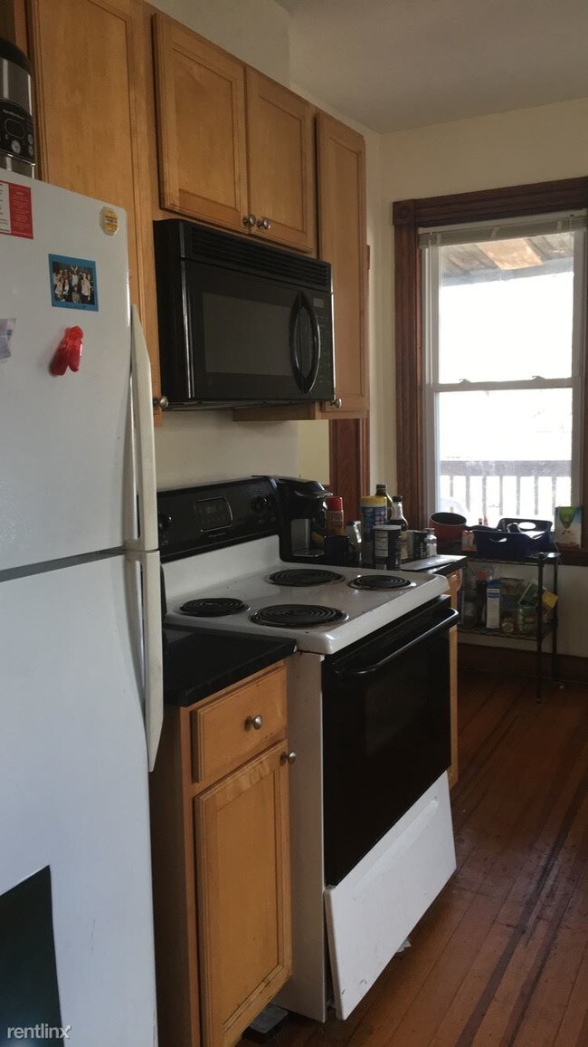 121 Calumet St-Unit -# 3 in Boston, MA - Building Photo - Building Photo