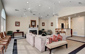 4550 Strutfield Ln, Unit 2205 in Alexandria, VA - Building Photo - Building Photo