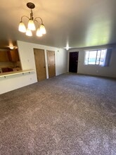 223 Willow St in Bremerton, WA - Building Photo - Building Photo